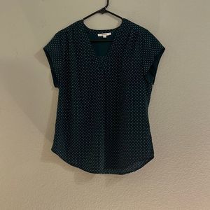 green polka dot woman's nwot shirt